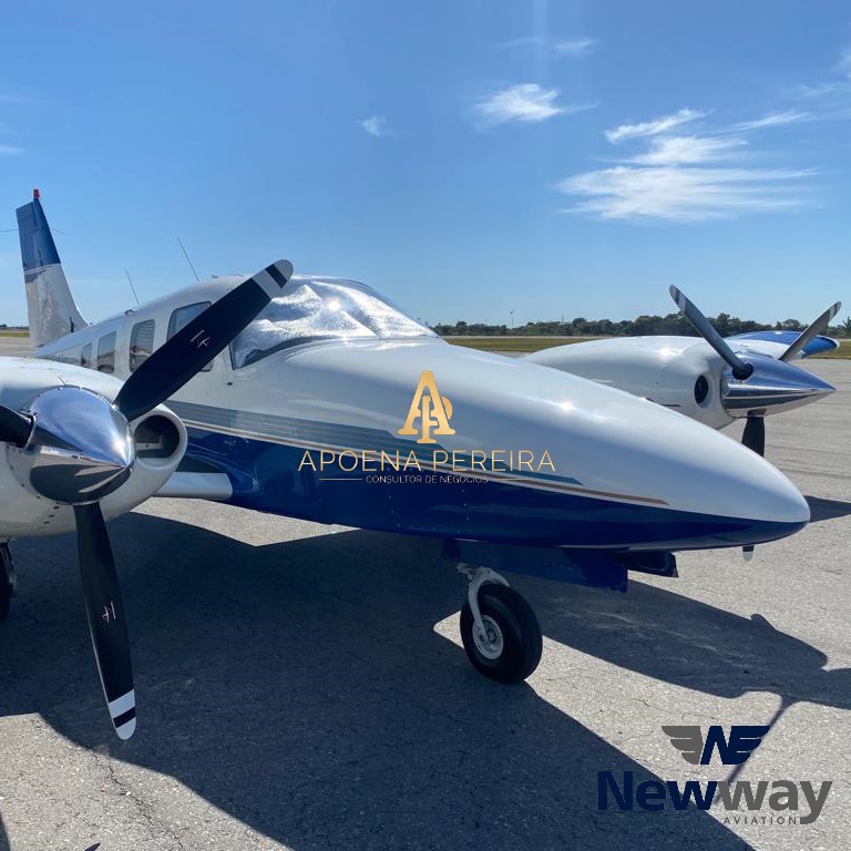 PIPER SENECA IV  IV PT-34-220T 1995